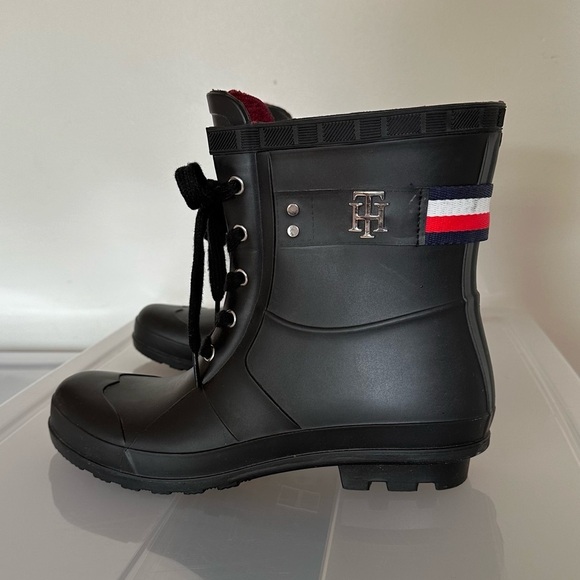 Tommy Hilfiger Ankle High Lace Up Rain Boots Size 9 - Picture 4 of 14